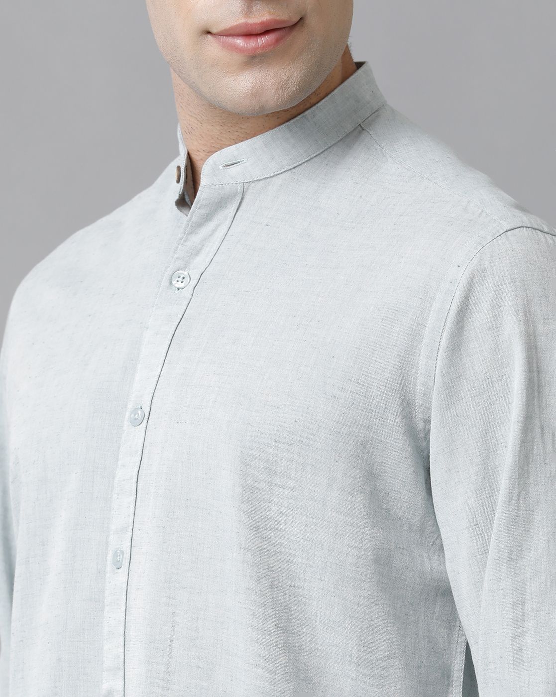 Men's Blended Linen Blue Solid Contemporary Fit Full Sleeve Casual Shirt