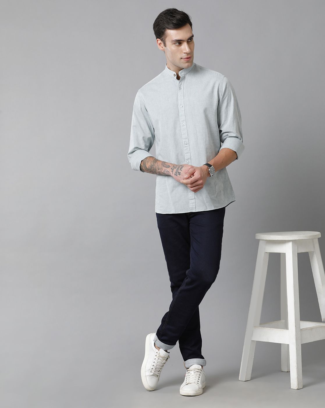Men's Blended Linen Blue Solid Contemporary Fit Full Sleeve Casual Shirt