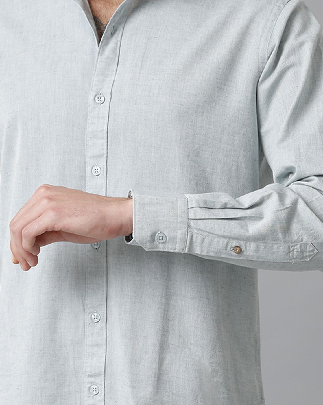 Men's Blended Linen Blue Solid Contemporary Fit Full Sleeve Casual Shirt