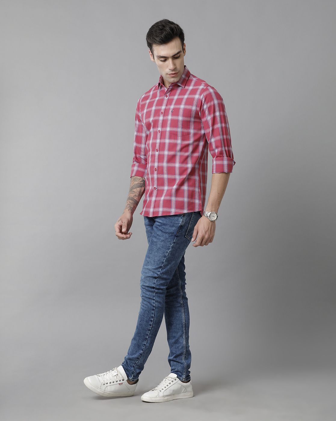 Men's Blended Linen Red Checked Contemporary Fit Full Sleeve Sleeve Casual Shirt