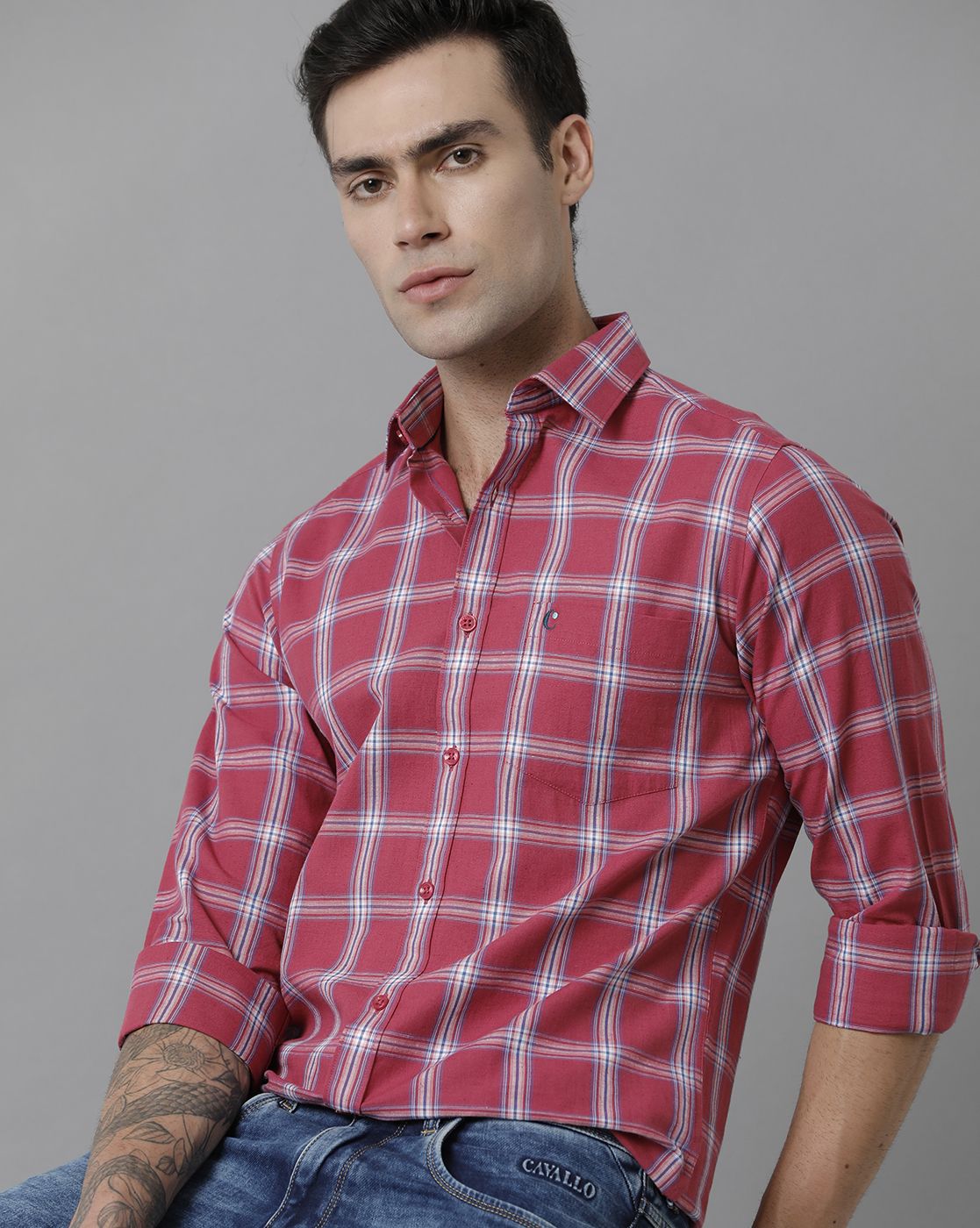 Men's Blended Linen Red Checked Contemporary Fit Full Sleeve Sleeve Casual Shirt