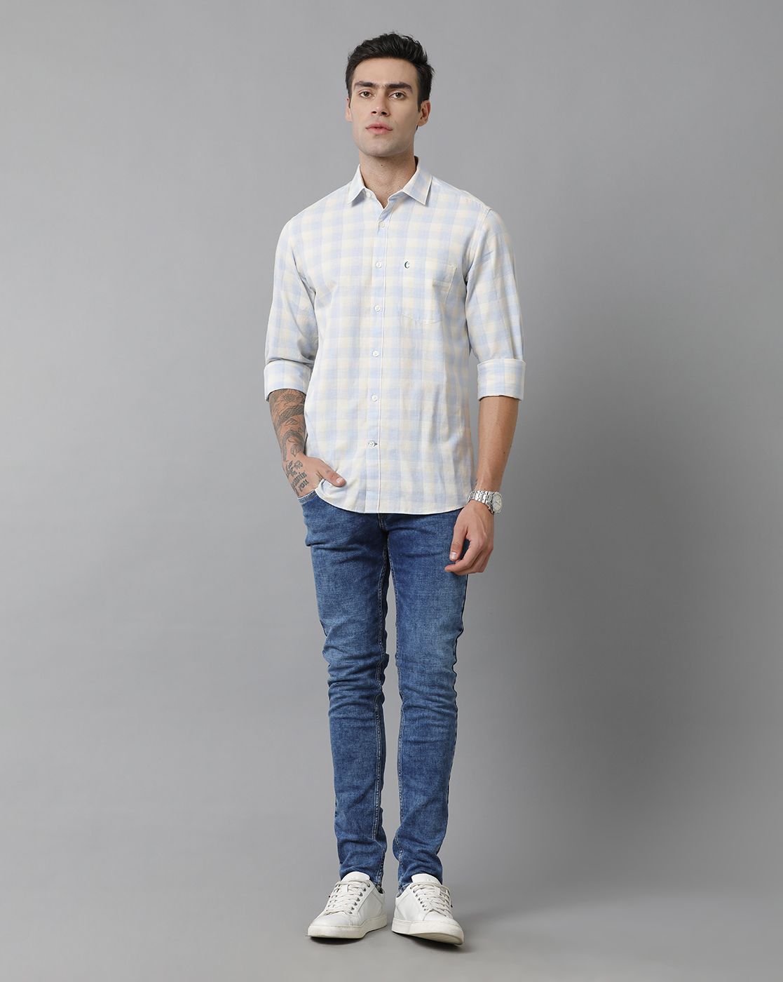 Men's Blended Linen Blue Checked Contemporary Fit Full Sleeve Casual Shirt