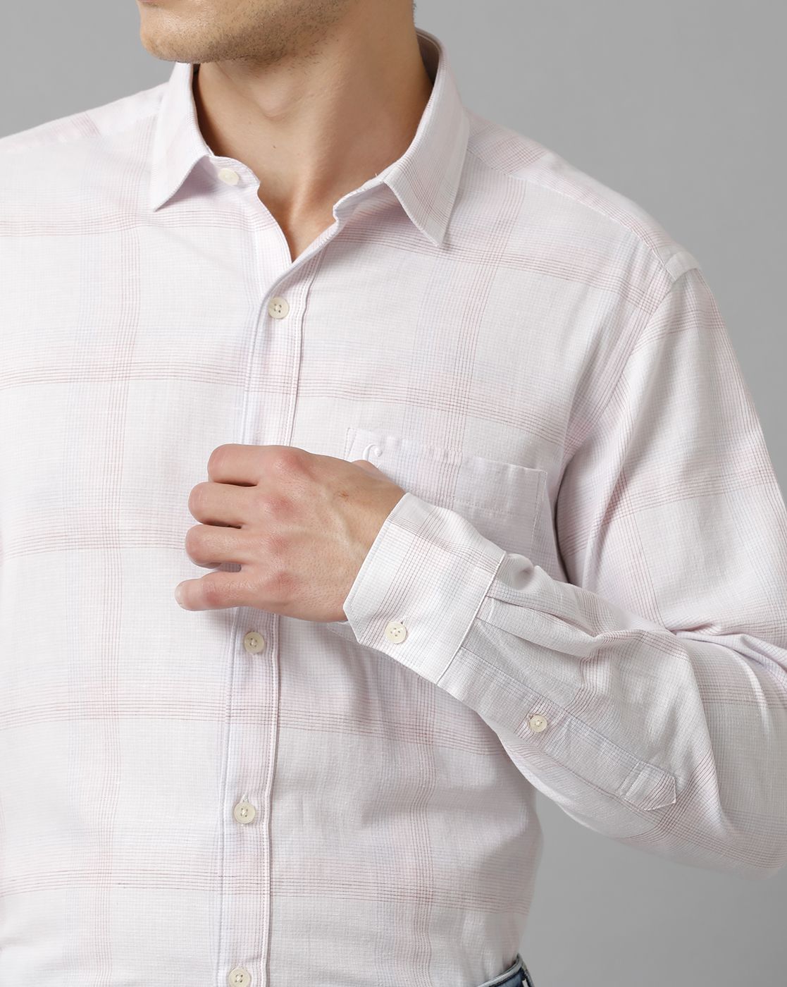 Men's Blended Linen Beige Checked Contemporary Fit Full Sleeve Casual Shirt