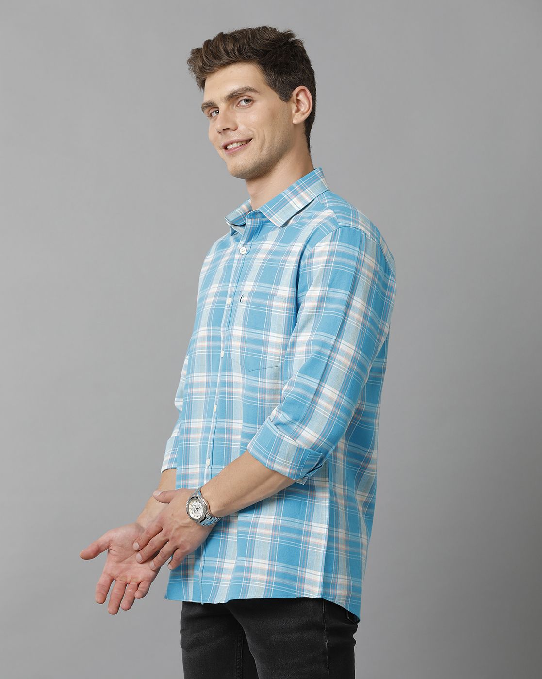 Men's Blended Linen Blue Checked Contemporary Fit Full Sleeve Casual Shirt