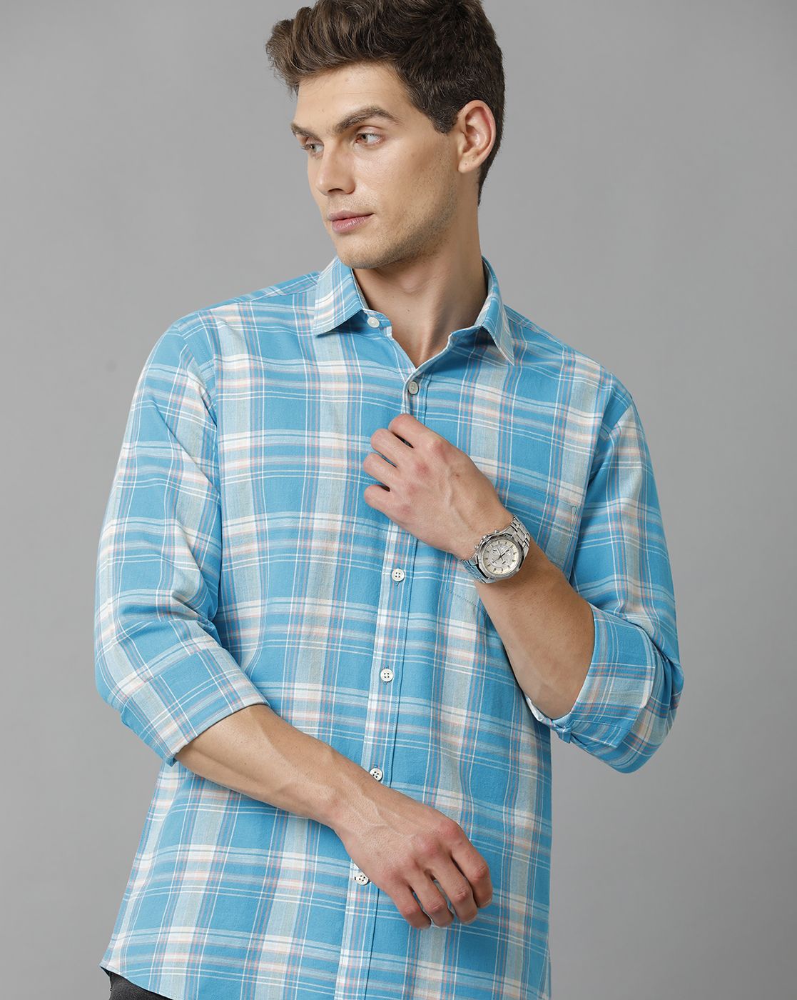 Men's Blended Linen Blue Checked Contemporary Fit Full Sleeve Casual Shirt