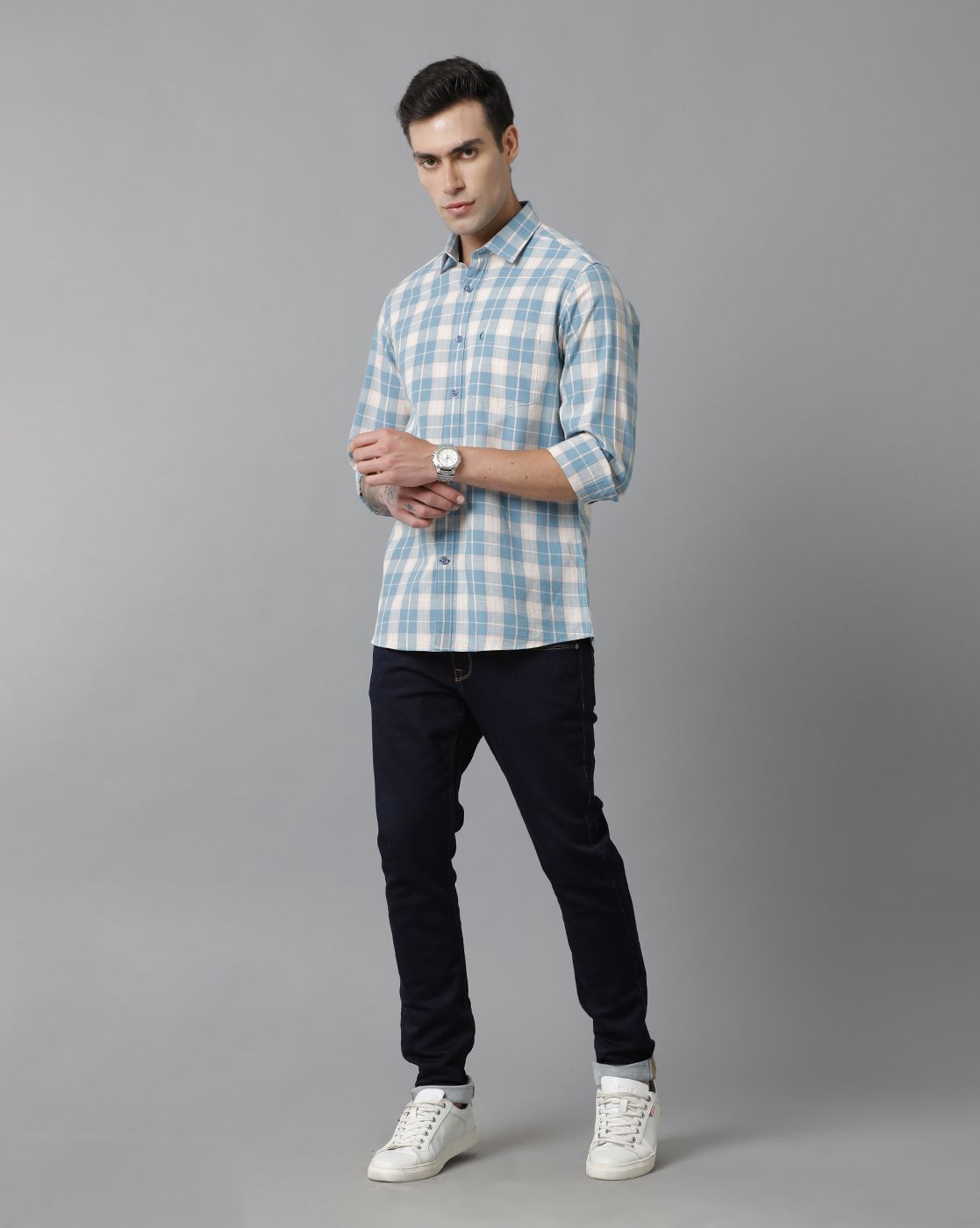Men's Blended Linen Blue Checked Contemporary Fit Full Sleeve Casual Shirt