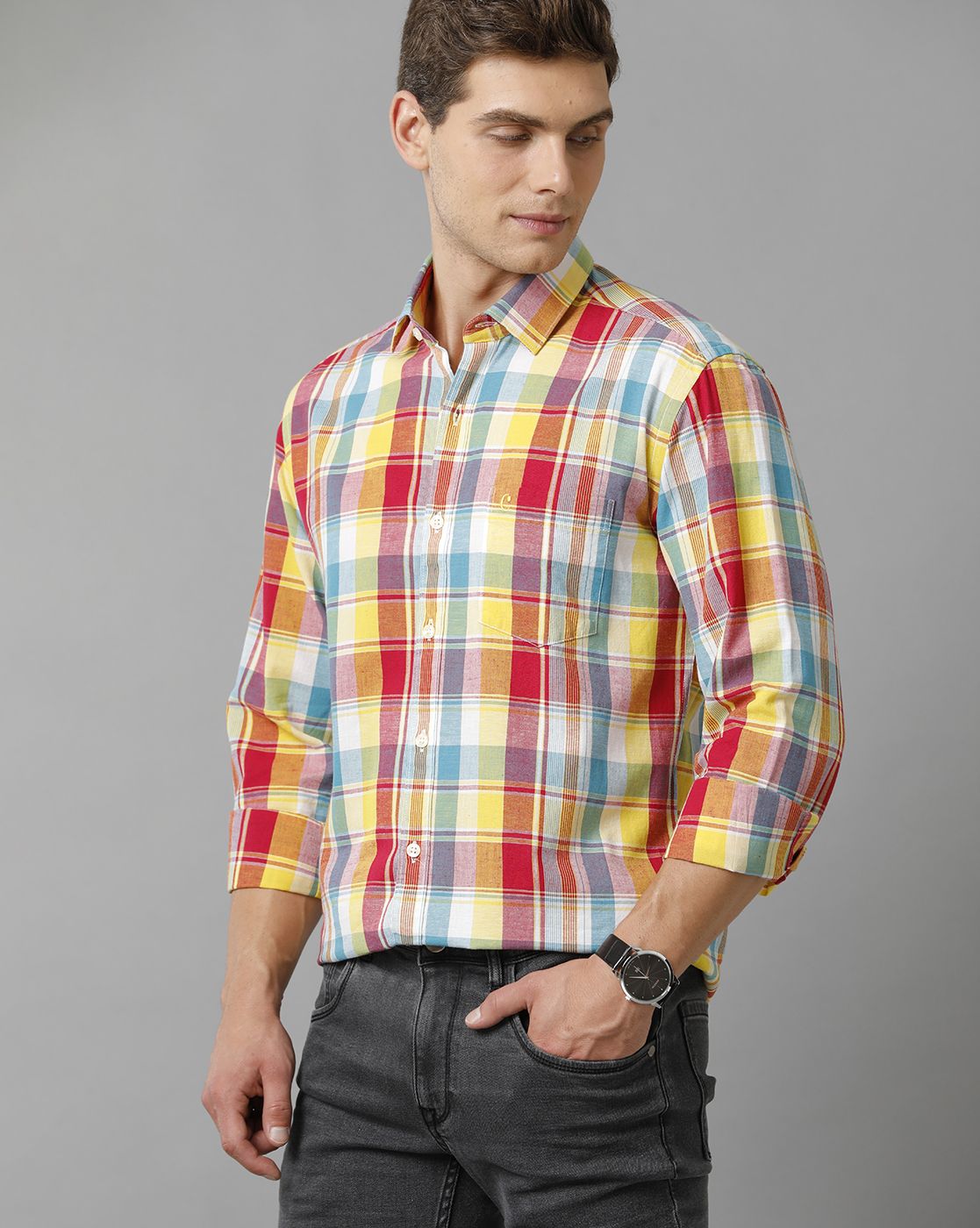 Men's Blended Linen Red Checked Contemporary Fit Full Sleeve Sleeve Casual Shirt