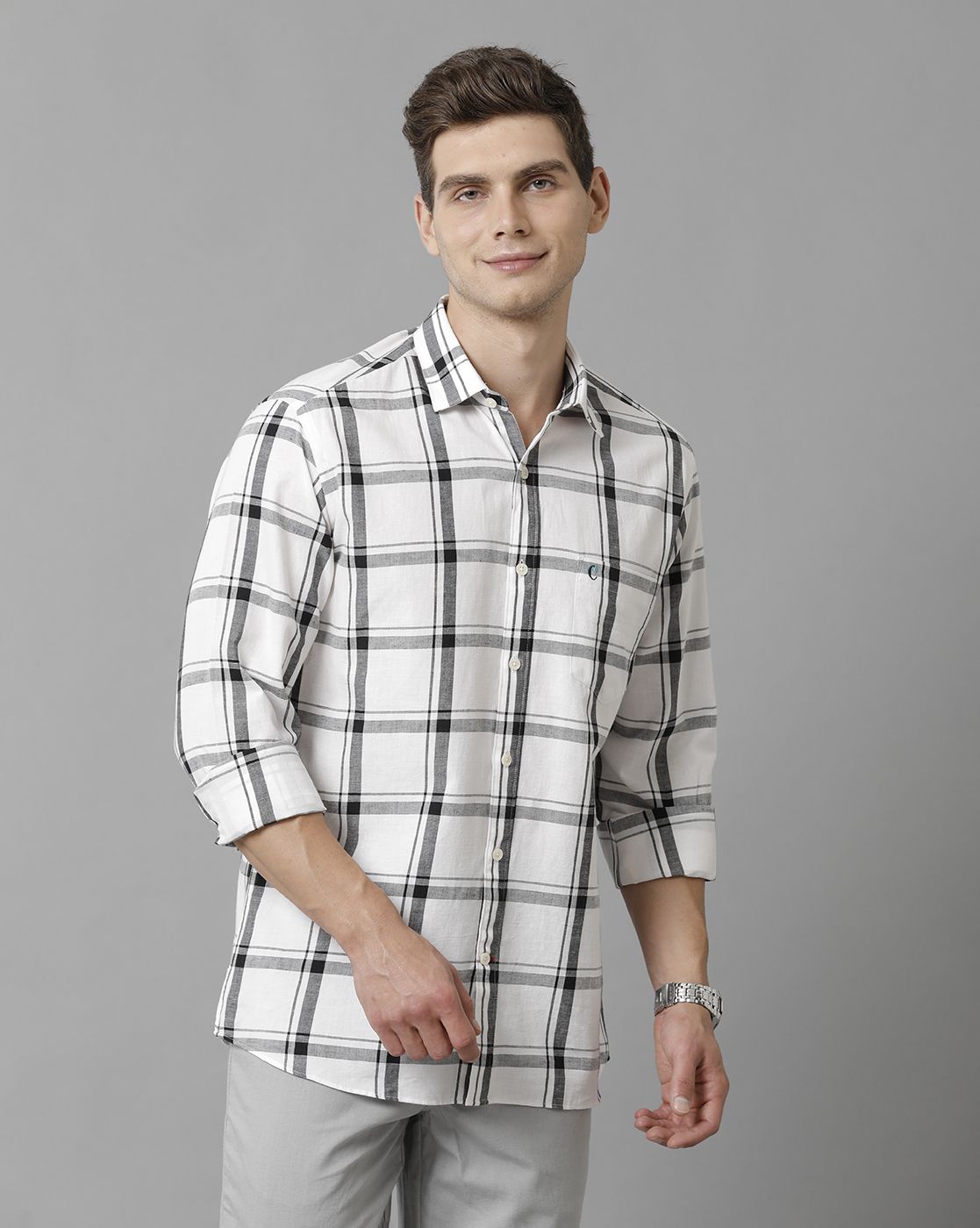 Men's Blended Linen Black Checked Contemporary Fit Full Sleeve Sleeve Casual Shirt
