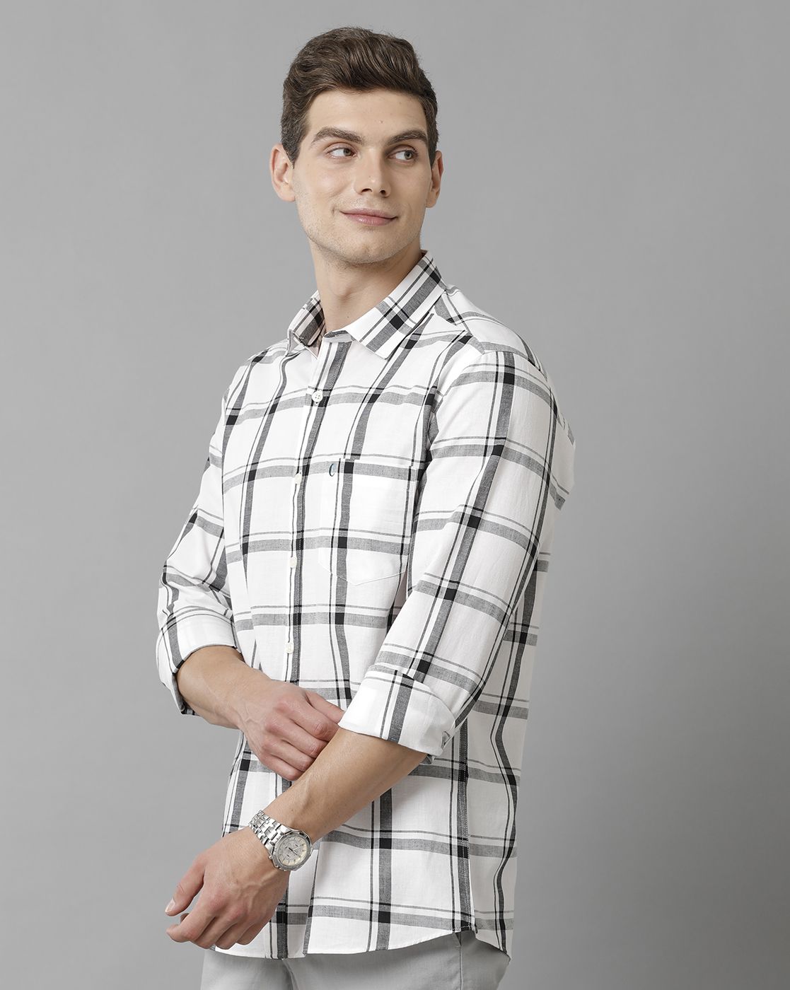 Men's Blended Linen Black Checked Contemporary Fit Full Sleeve Sleeve Casual Shirt
