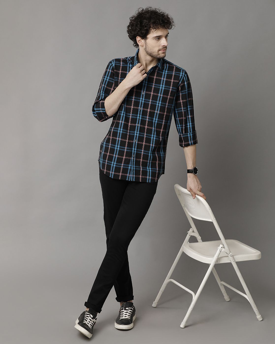 Men's Blended Linen Turquoise Blue Checked Contemporary Fit Full Sleeve Sleeve Casual Shirt