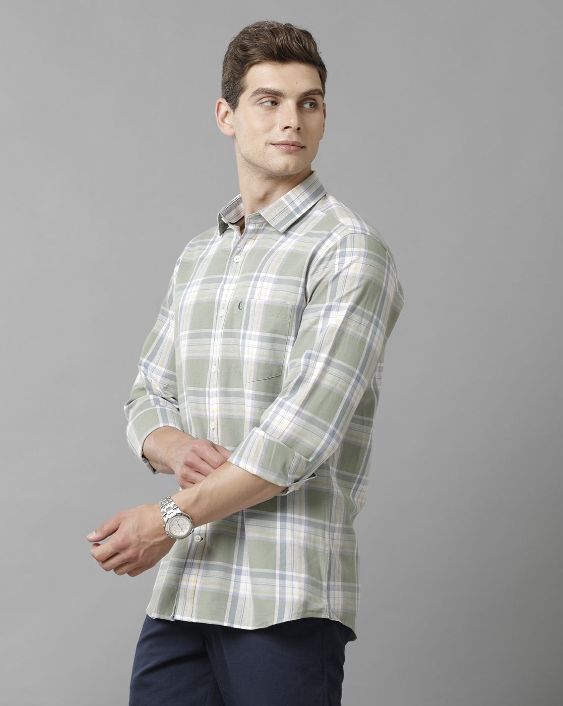 Men's Blended Linen Green Checked Contemporary Fit Full Sleeve Sleeve Casual Shirt
