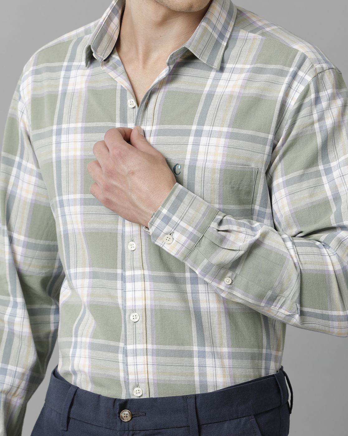 Men's Blended Linen Green Checked Contemporary Fit Full Sleeve Sleeve Casual Shirt