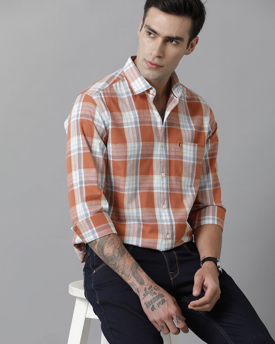 Men's Blended Linen Red Checked Contemporary Fit Full Sleeve Sleeve Casual Shirt