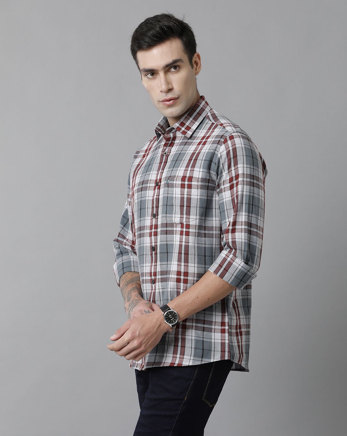 Men's Blended Linen Maroon Checked Contemporary Fit Full Sleeve Sleeve Casual Shirt