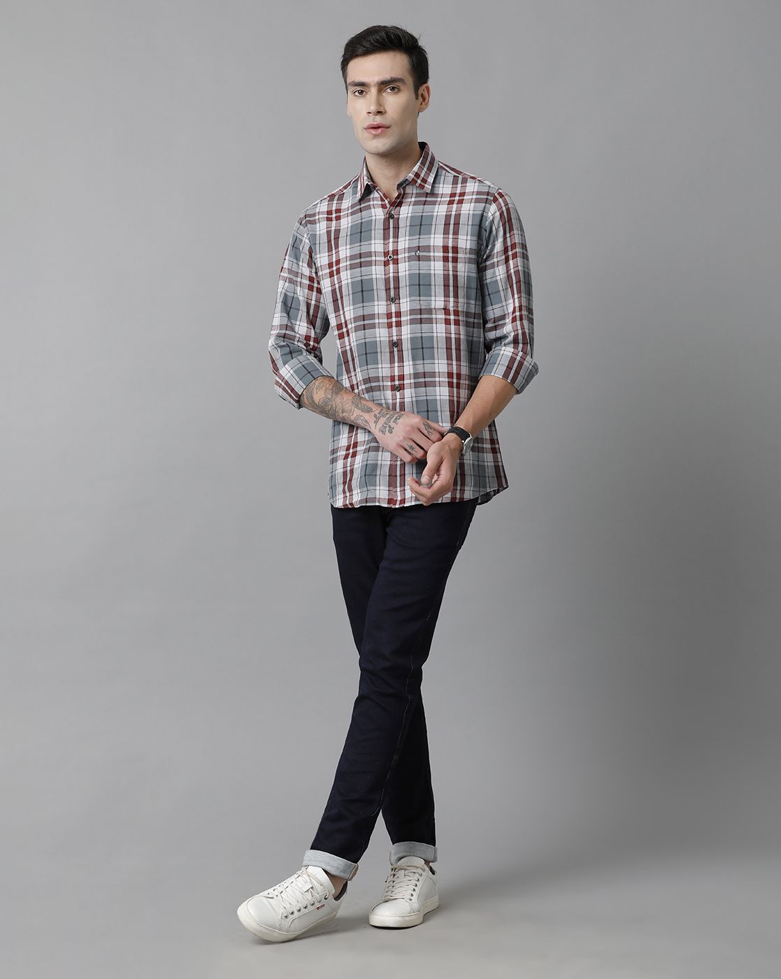 Men's Blended Linen Maroon Checked Contemporary Fit Full Sleeve Sleeve Casual Shirt