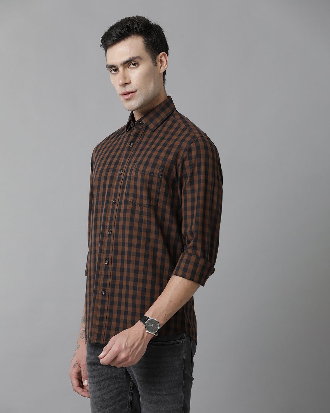 Men's Blended Linen Brown Checked Contemporary Fit Full Sleeve Sleeve Casual Shirt