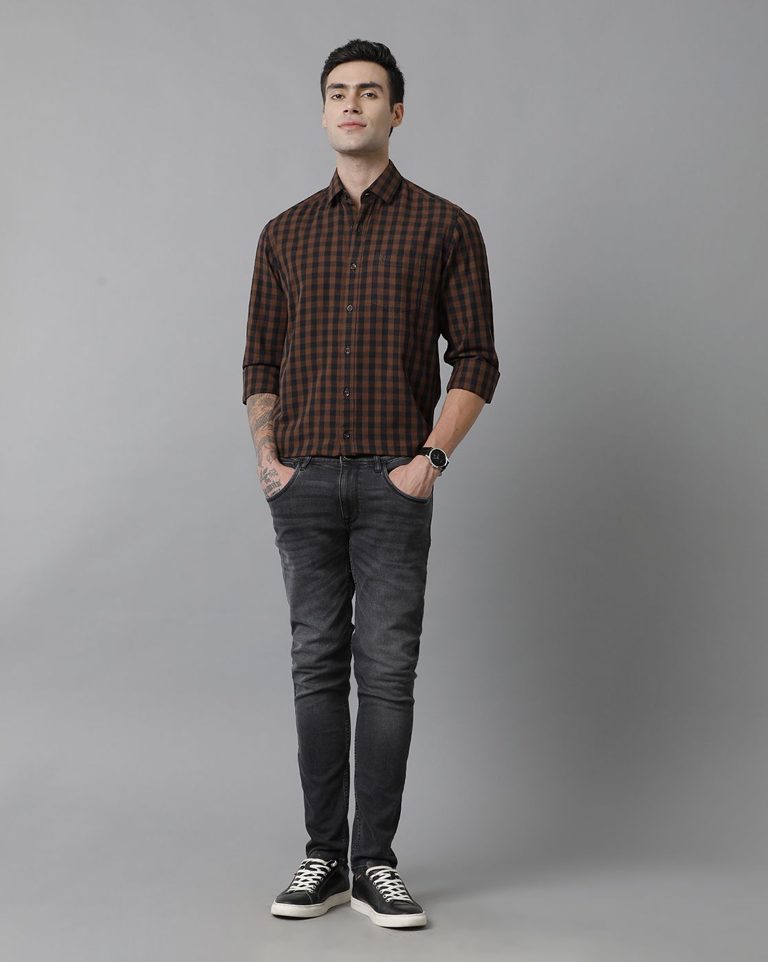 Men's Blended Linen Brown Checked Contemporary Fit Full Sleeve Sleeve Casual Shirt