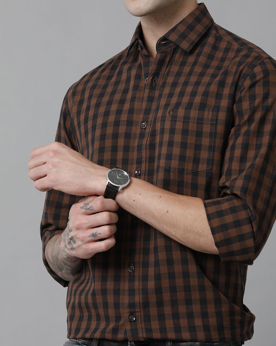 Men's Blended Linen Brown Checked Contemporary Fit Full Sleeve Sleeve Casual Shirt