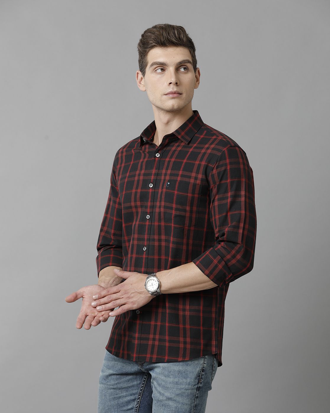 Men's Blended Linen Red Checked Contemporary Fit Full Sleeve Sleeve Casual Shirt