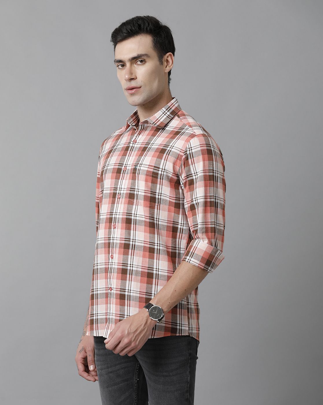 Men's Blended Linen Red Checked Contemporary Fit Full Sleeve Sleeve Casual Shirt