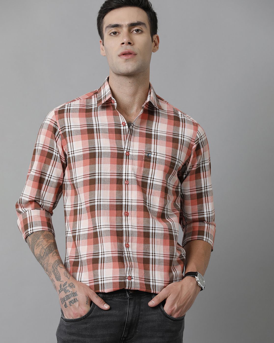 Men's Blended Linen Red Checked Contemporary Fit Full Sleeve Sleeve Casual Shirt