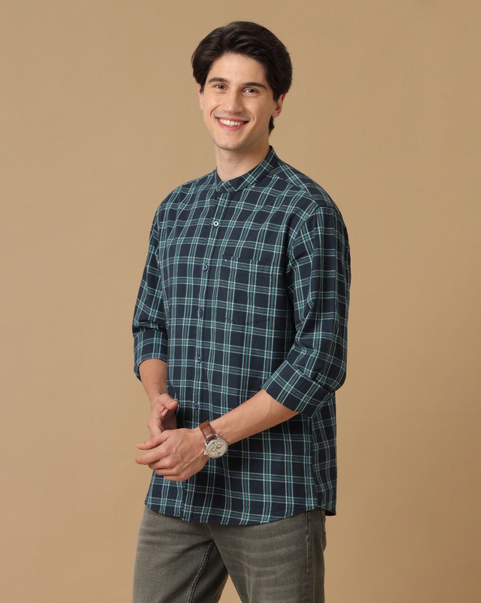 Men's Blended Linen Blue Checked Contemporary Fit Full Sleeve Sleeve Casual Shirt