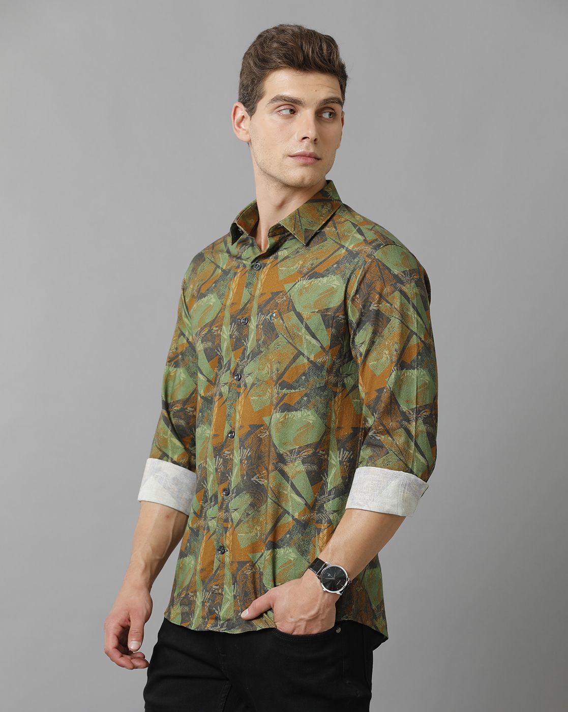 Men's Blended Linen Multicolor Printed Contemporary Fit Full Sleeve Sleeve Casual Shirt