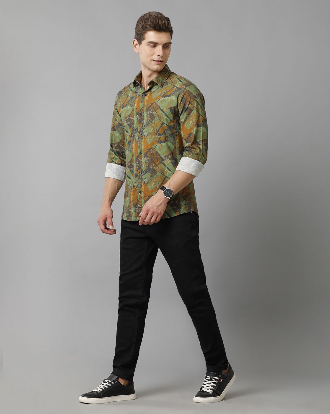 Men's Blended Linen Multicolor Printed Contemporary Fit Full Sleeve Sleeve Casual Shirt