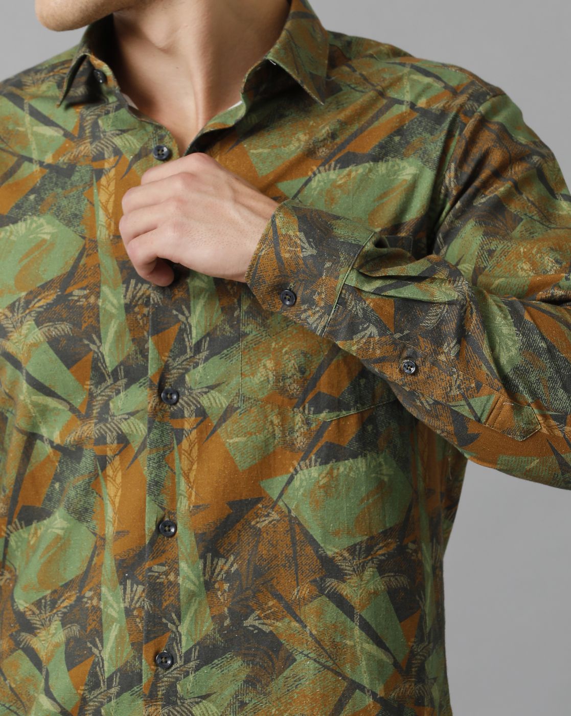 Men's Blended Linen Multicolor Printed Contemporary Fit Full Sleeve Sleeve Casual Shirt