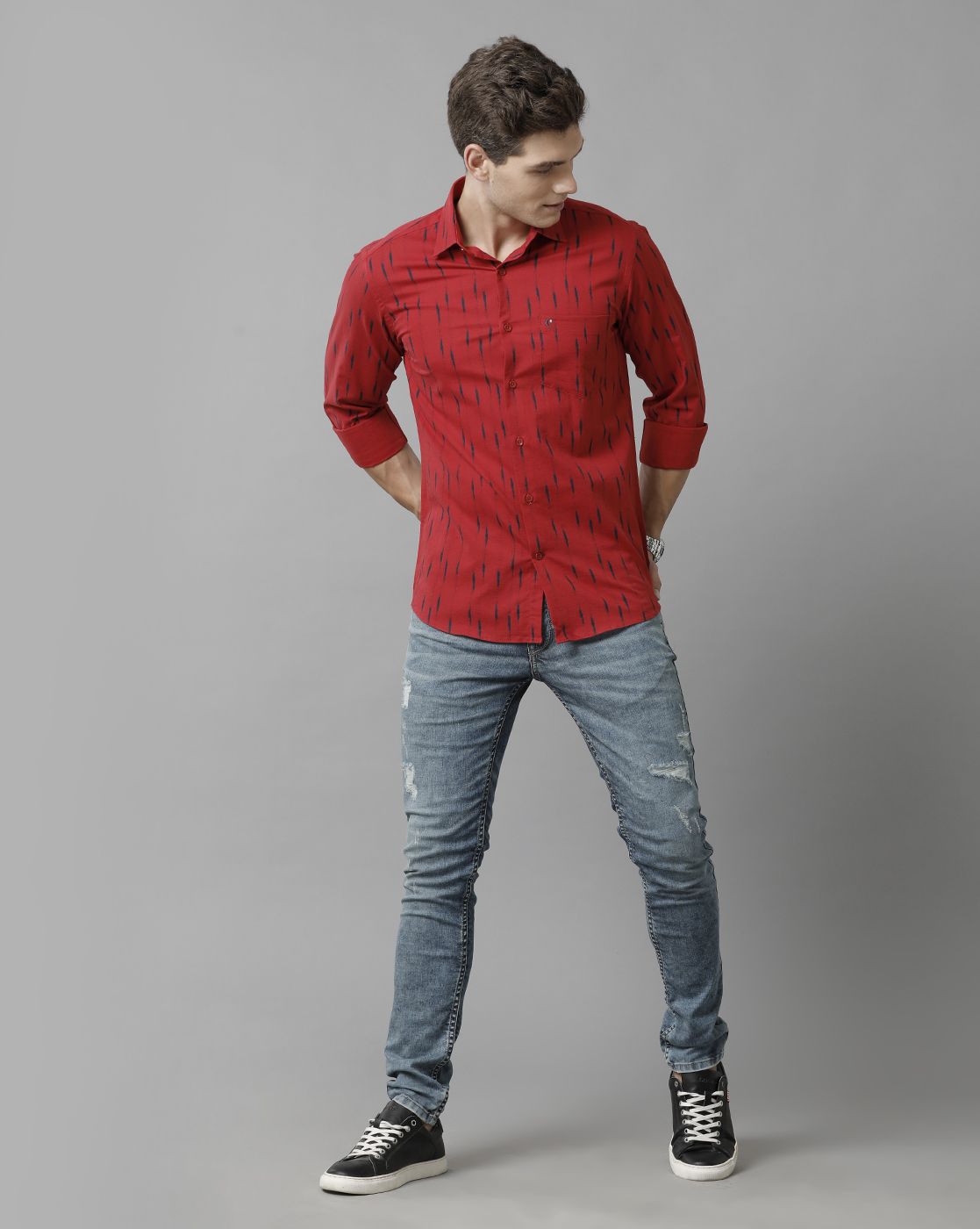 Men's Blended Linen Red Printed Contemporary Fit Full Sleeve Sleeve Casual Shirt