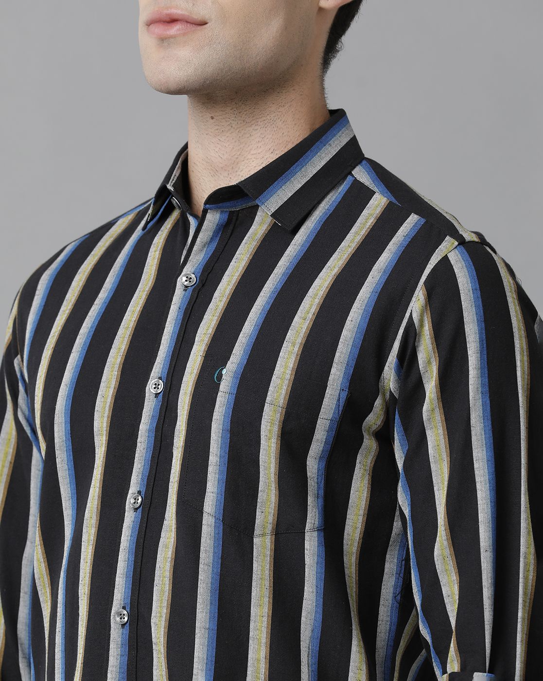 Men's Blended Linen Black Striped Contemporary Fit Full Sleeve Sleeve Casual Shirt