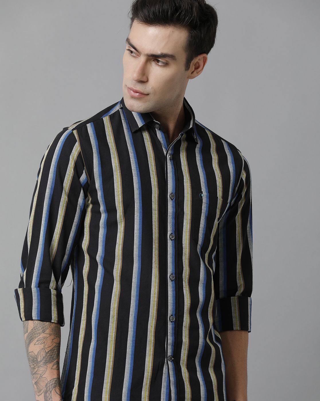 Men's Blended Linen Black Striped Contemporary Fit Full Sleeve Sleeve Casual Shirt
