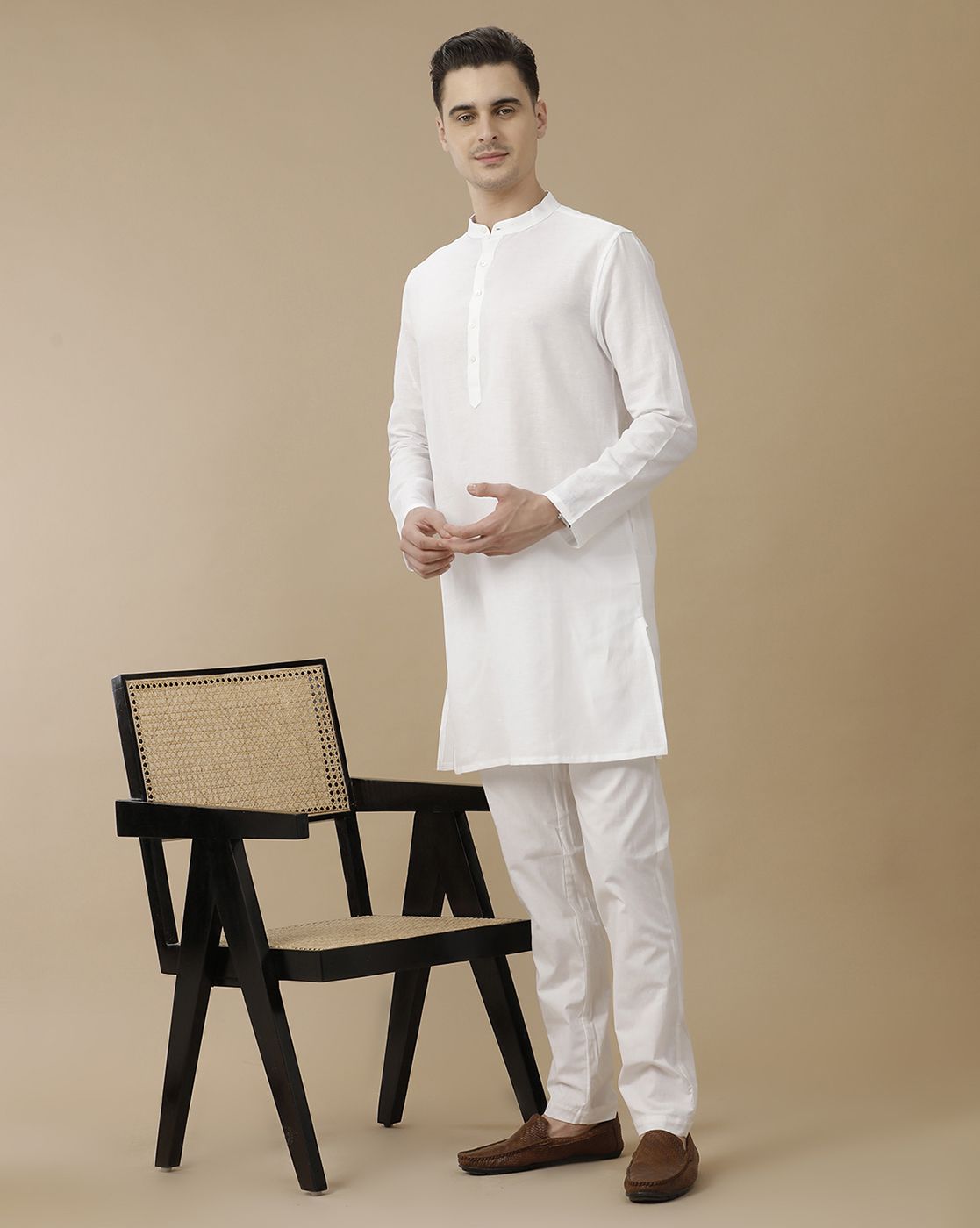 Mens Linen White Solid Regular Fit Kurta