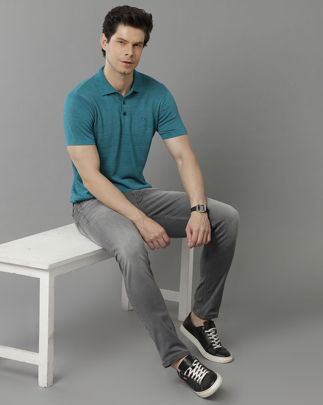 Men's Premium Blended Linen Teal Solid Contemporary Fit Half Sleeve Polo Neck Casual T-Shirt