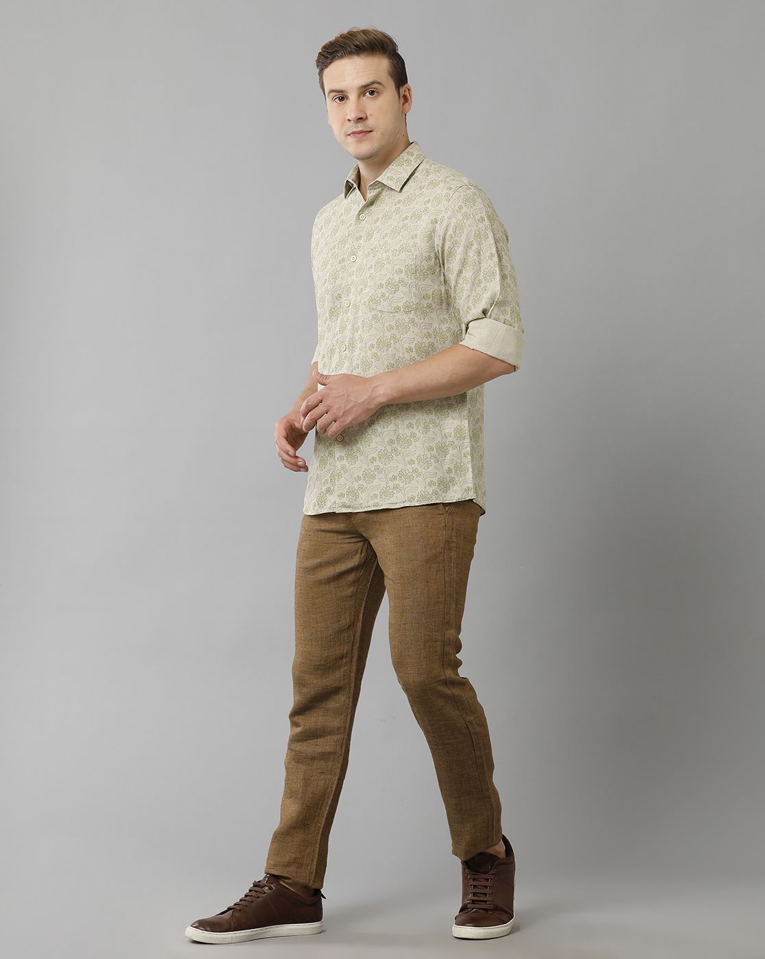 Men's Pure Linen Green Printed Contemporary Fit Full Sleeve Sleeve Casual Shirt