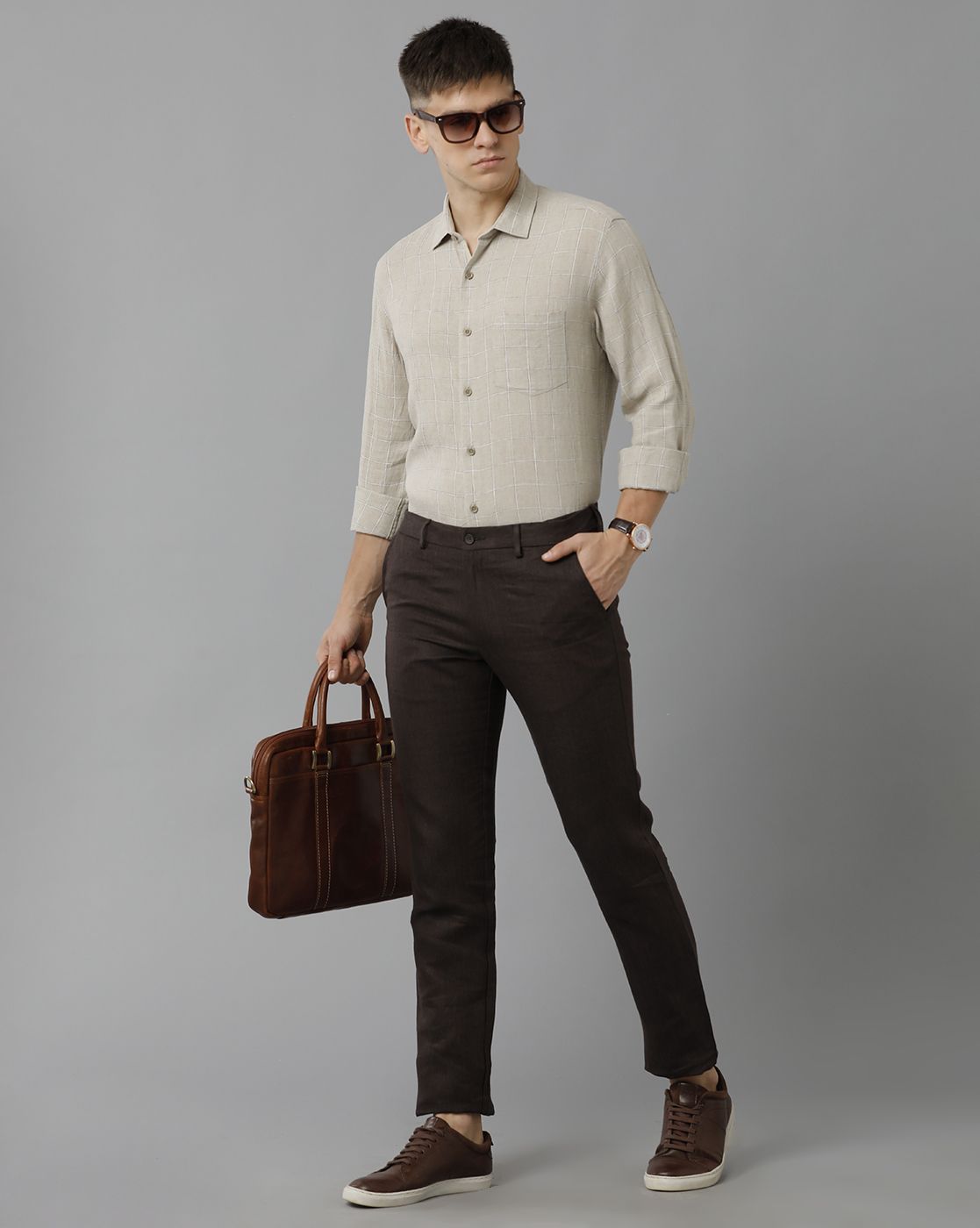 Linen Club Studio Men's Linen Brown Solid Mid-Rise Slim Fit Trouser