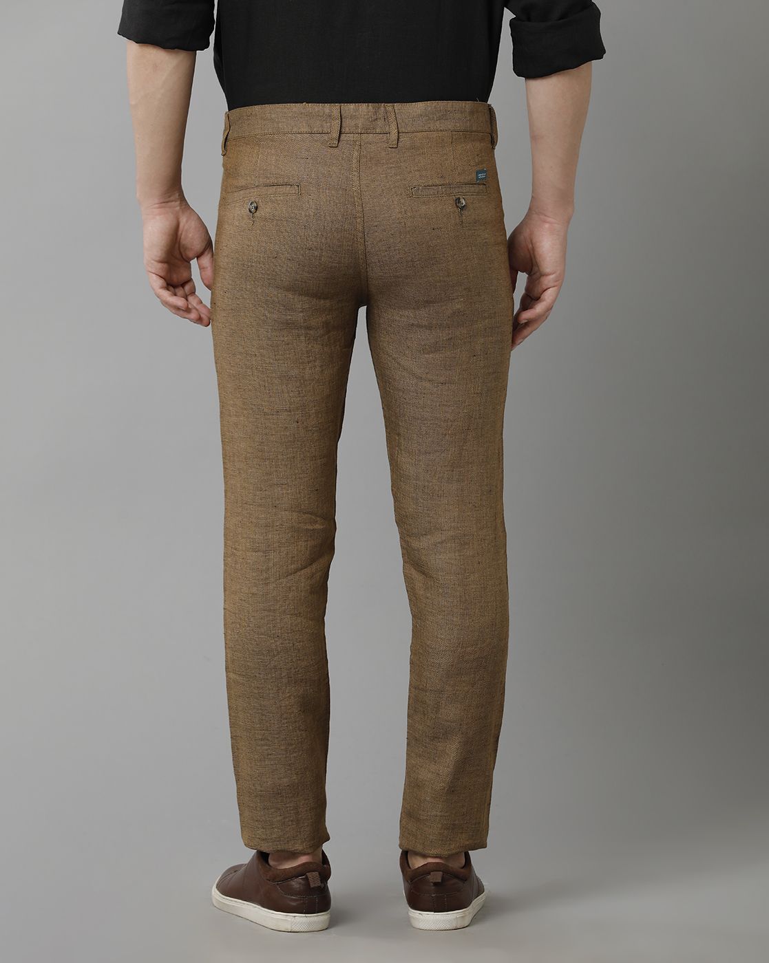 Linen Club Studio Men's Linen Brown Solid Mid-Rise Slim Fit Trouser