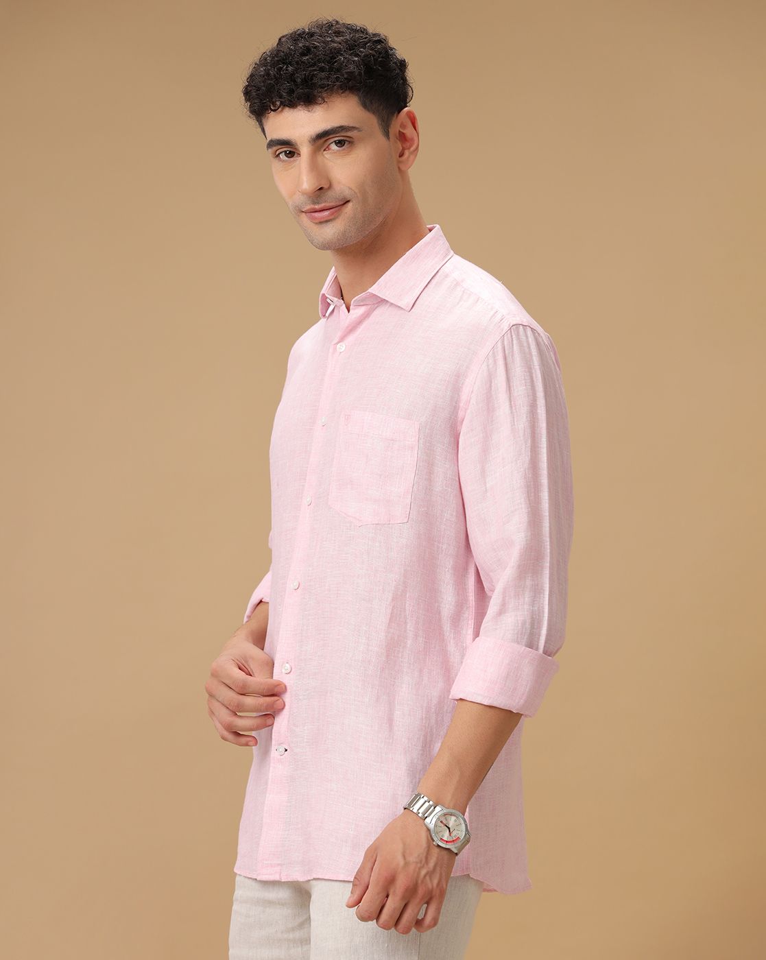 Men's Pure Linen Pink Solid Contemporary Fit Full Sleeve Casual Shirt