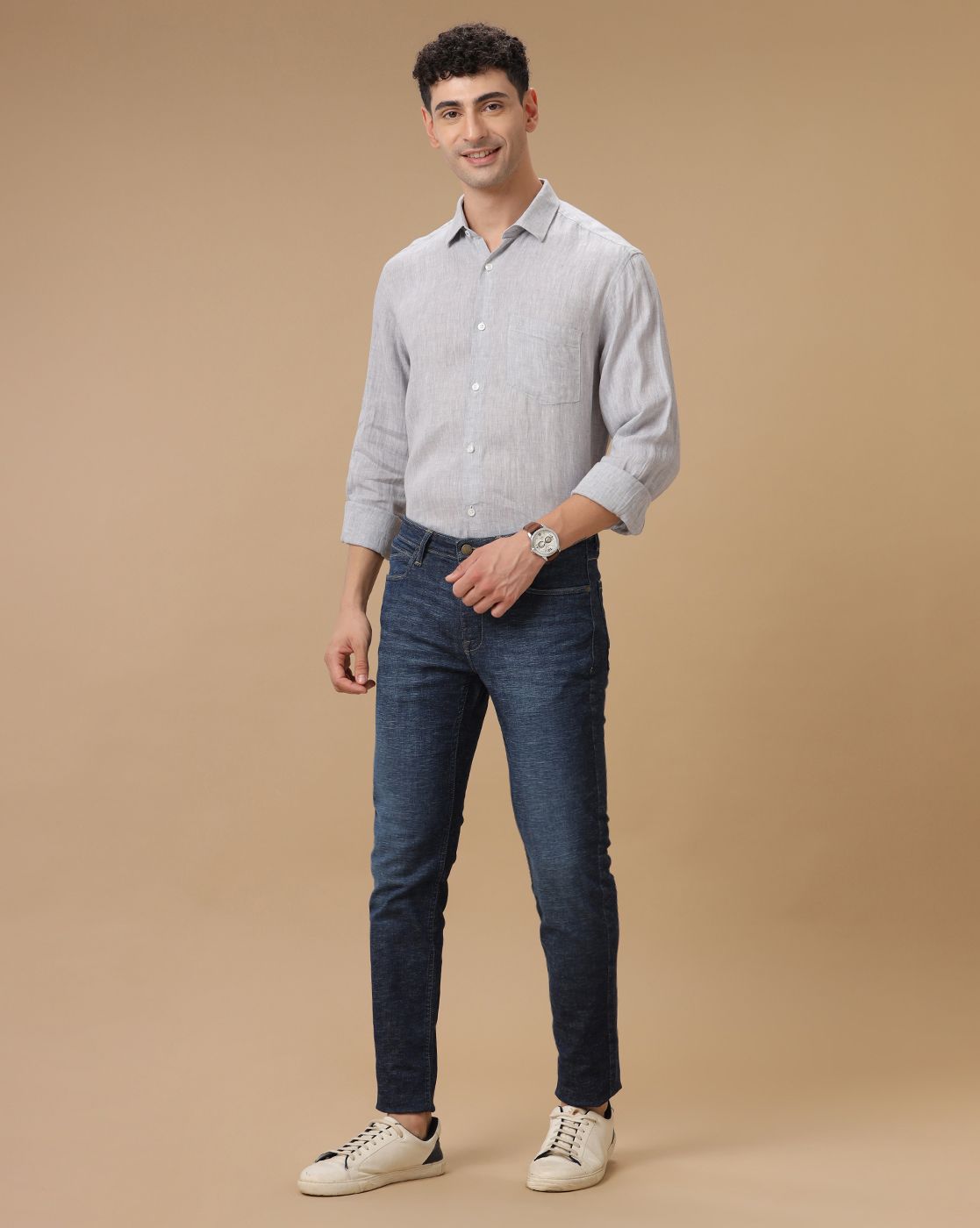 Men's Pure Linen Grey Solid Contemporary Fit Full Sleeve Casual Shirt