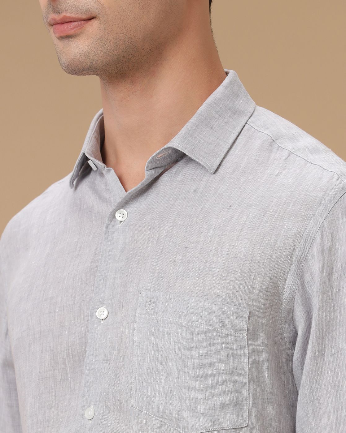 Men's Pure Linen Grey Solid Contemporary Fit Full Sleeve Casual Shirt