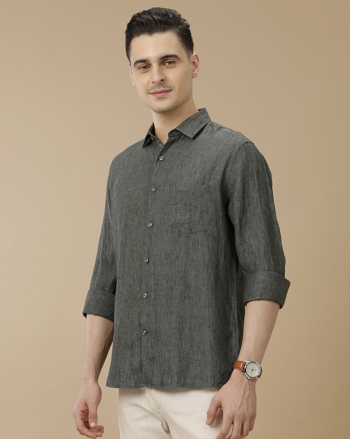 Men's Pure Linen Green Solid Contemporary Fit Full Sleeve Casual Shirt