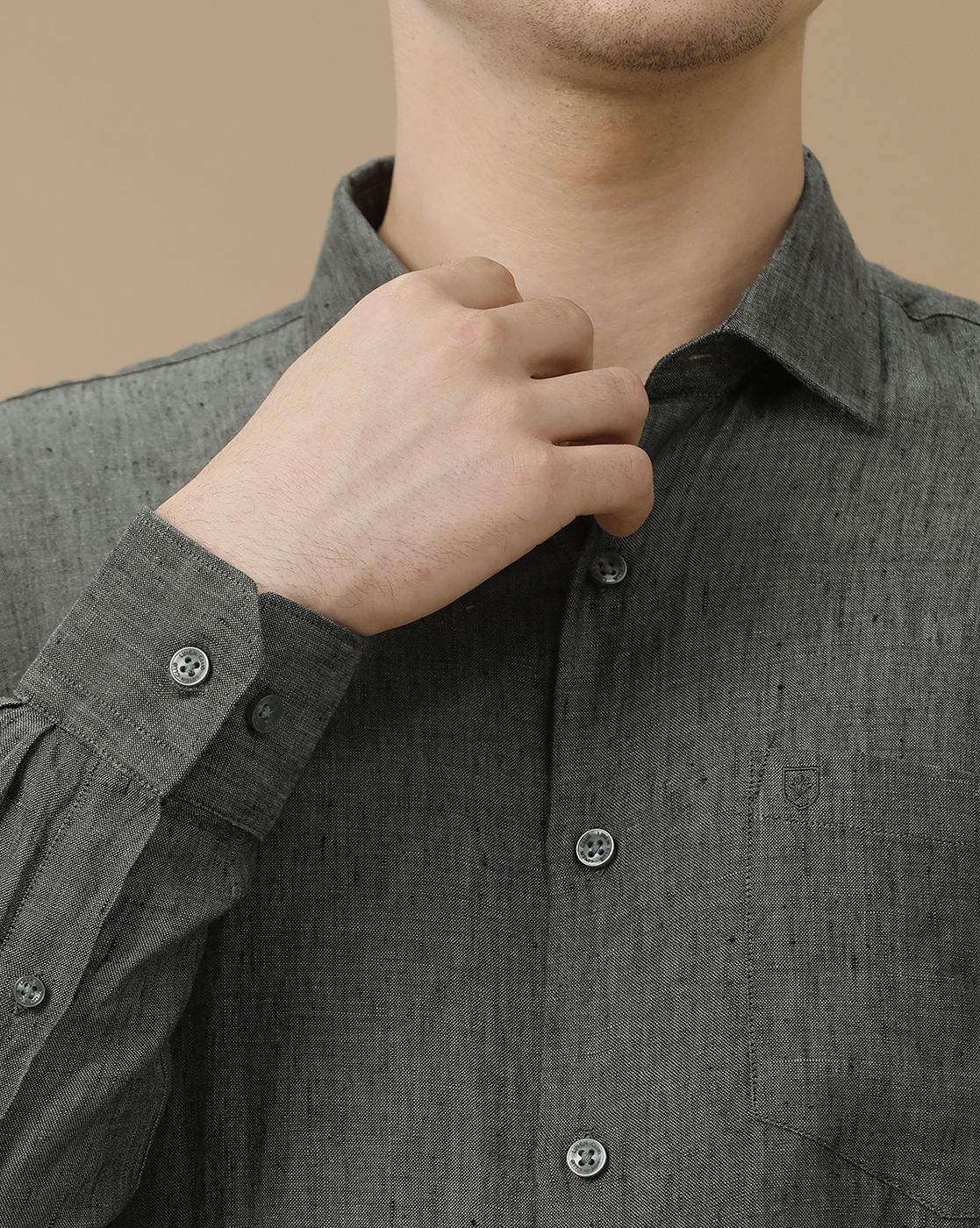 Men's Pure Linen Green Solid Contemporary Fit Full Sleeve Casual Shirt