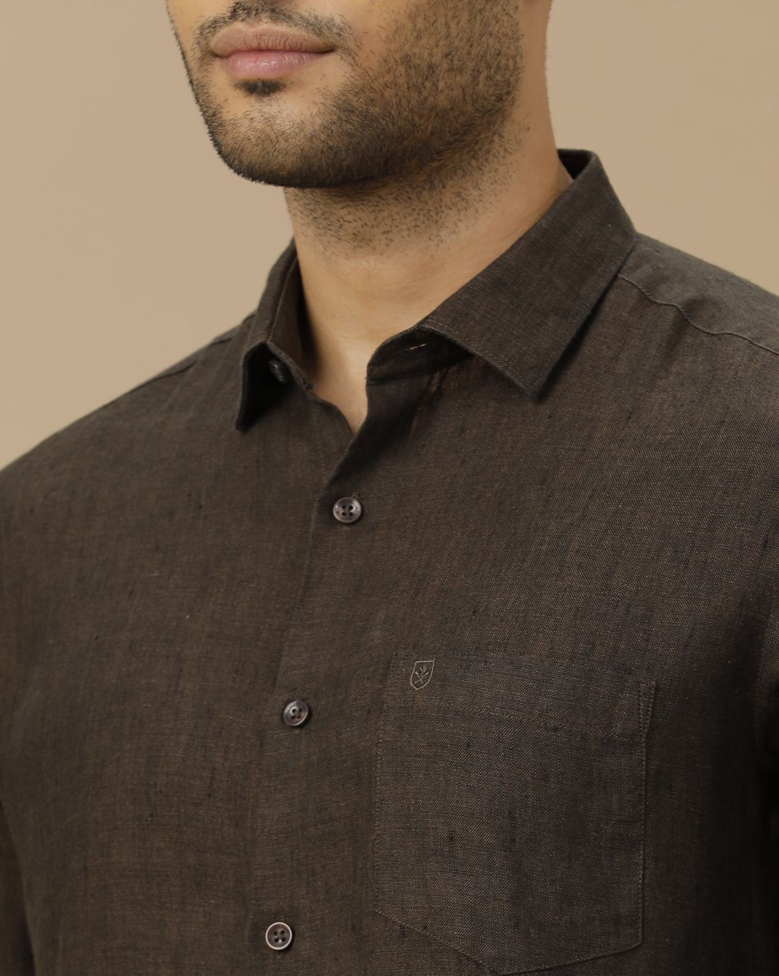 Men's Pure Linen Brown Solid Contemporary Fit Full Sleeve Casual Shirt