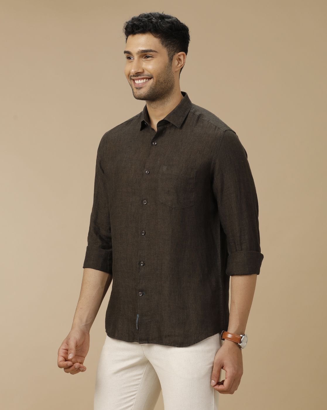 Men's Pure Linen Brown Solid Contemporary Fit Full Sleeve Casual Shirt