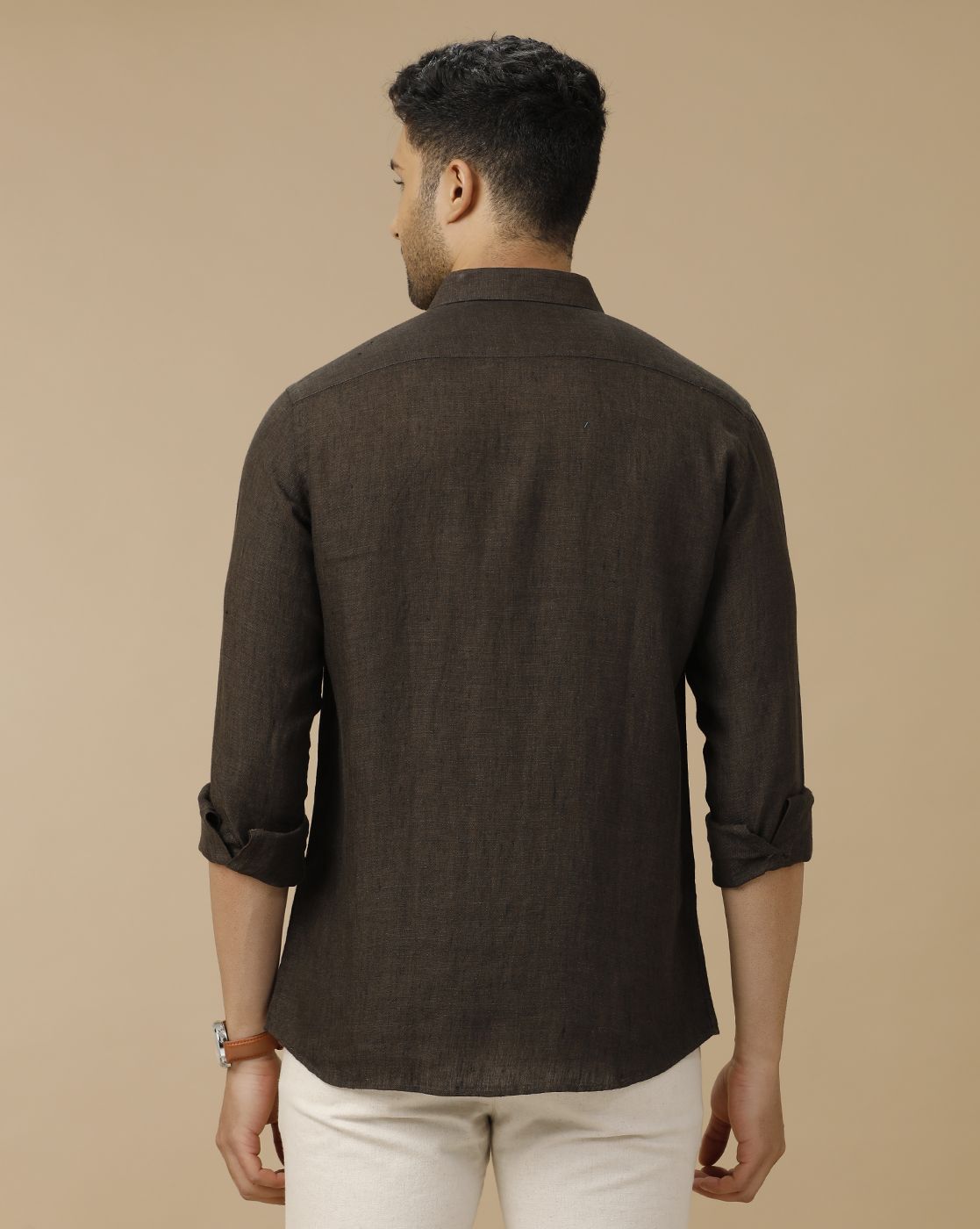 Men's Pure Linen Brown Solid Contemporary Fit Full Sleeve Casual Shirt