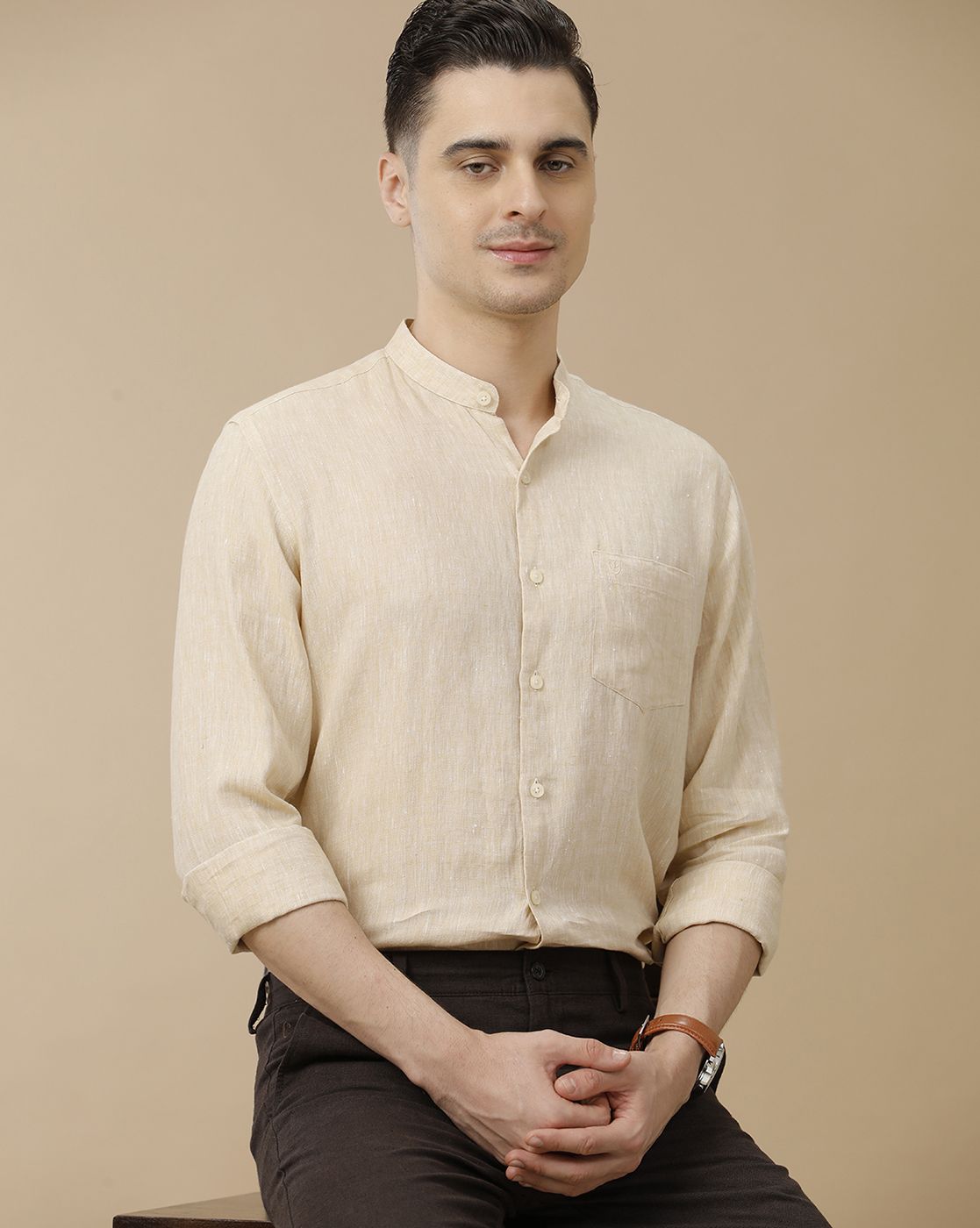 Men's Pure Linen Yellow Solid Contemporary Fit Full Sleeve Casual Shirt