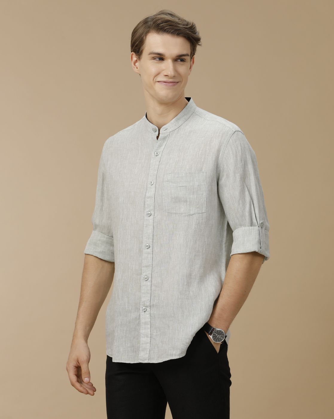 Men's Pure Linen Green Solid Contemporary Fit Full Sleeve Casual Shirt