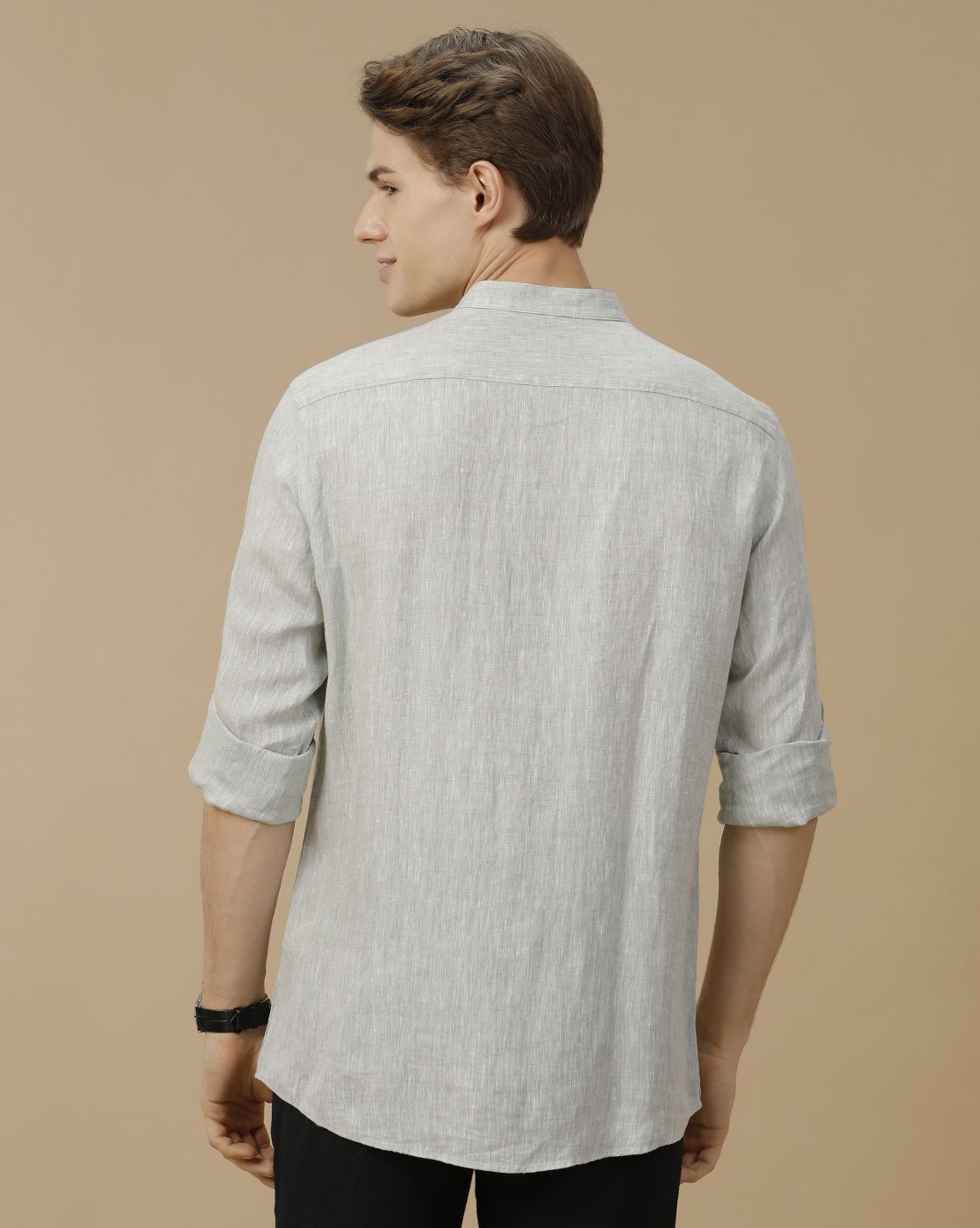 Men's Pure Linen Green Solid Contemporary Fit Full Sleeve Casual Shirt