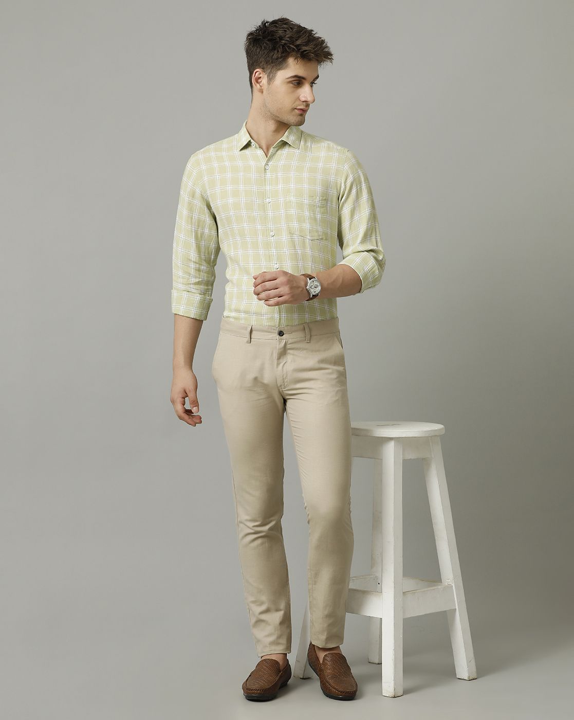 Men's Pure Linen Green Checked Contemporary Fit Full Sleeve Sleeve Casual Shirt