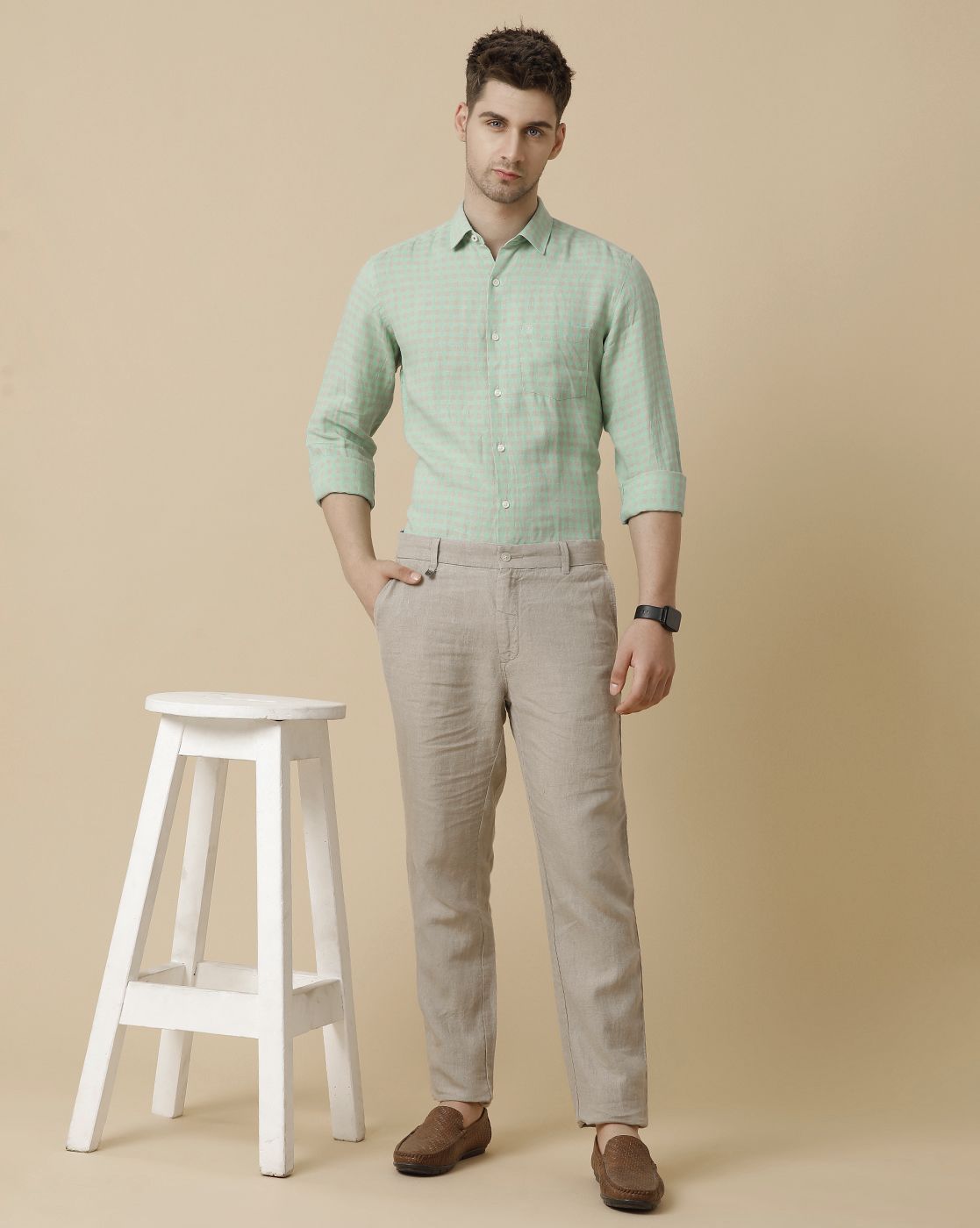 Men's Pure Linen Green Checked Contemporary Fit Full Sleeve Sleeve Casual Shirt